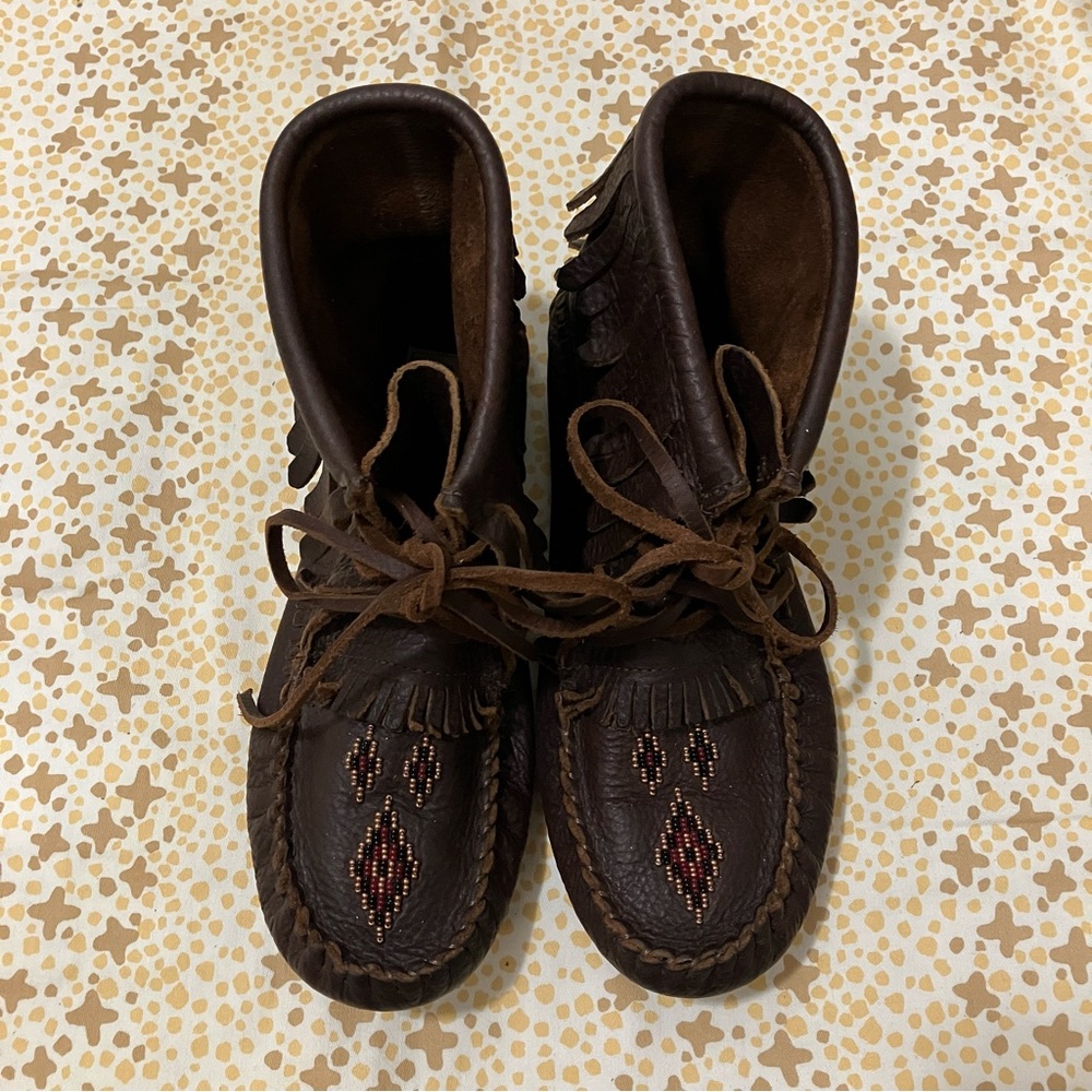 Manitobah Mukluks Harvester grain leather moccasins sz9